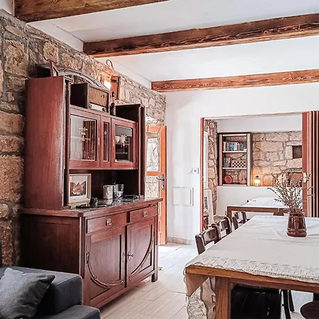 1 Bedroom Lovely In 別荘 *