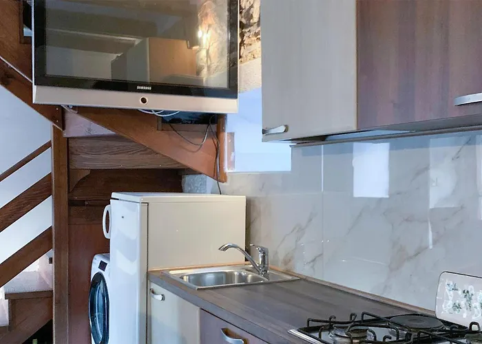 1 Bedroom Lovely In Vikendica *